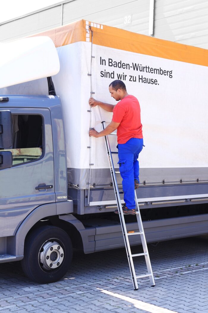 14 rung (3.98m) Single Professional Ladder - Image 4